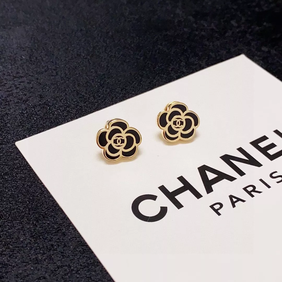 chanel boucles doreilles pour femme s_12b0bba1